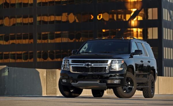 Chevrolet Tahoe - Image 4