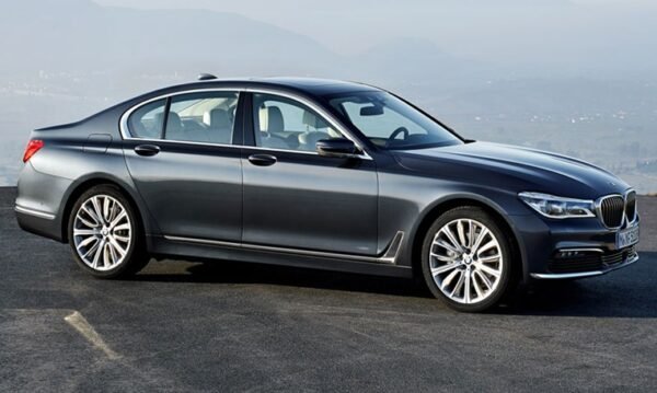 BMW 7 Series - Image 3