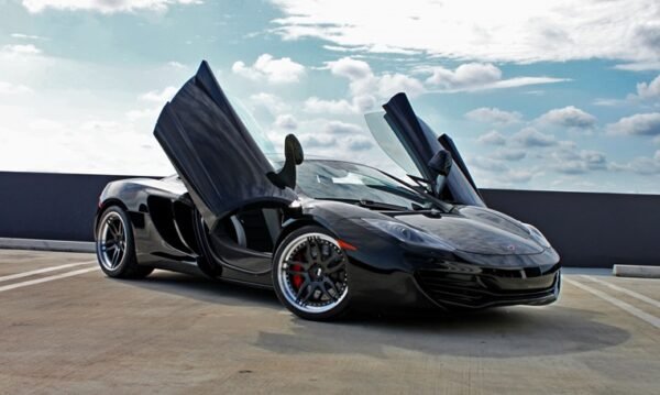Mclaren MP4 12C - Image 3