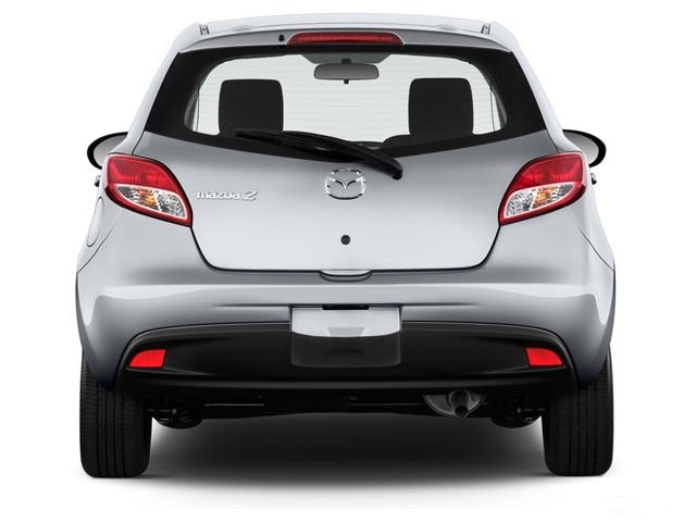 mazda 2 - Image 2