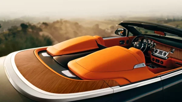 Rolls-Royce Dawn - Image 2